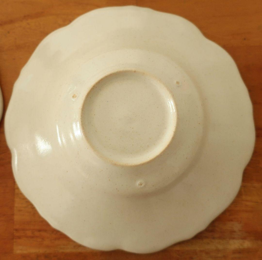 awabi ware アワビウェア 輪花皿S 白磁