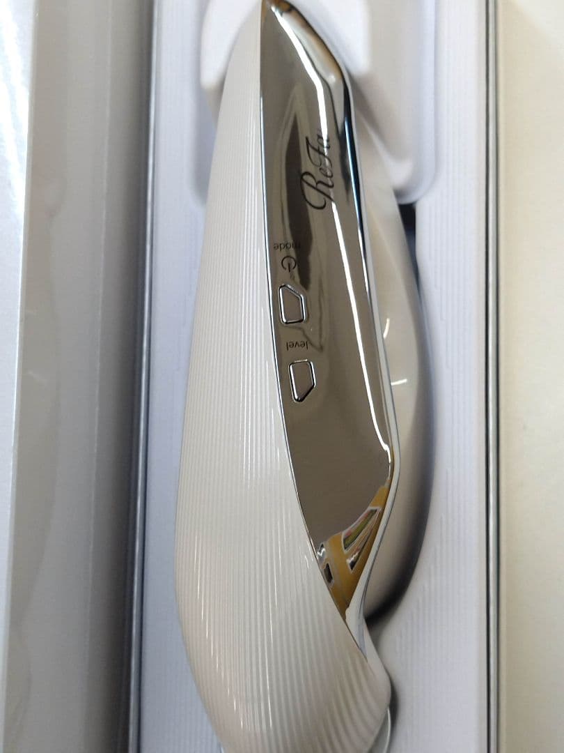 未使用品　ReFa 美顔器 RE-AA02A　ホワイト