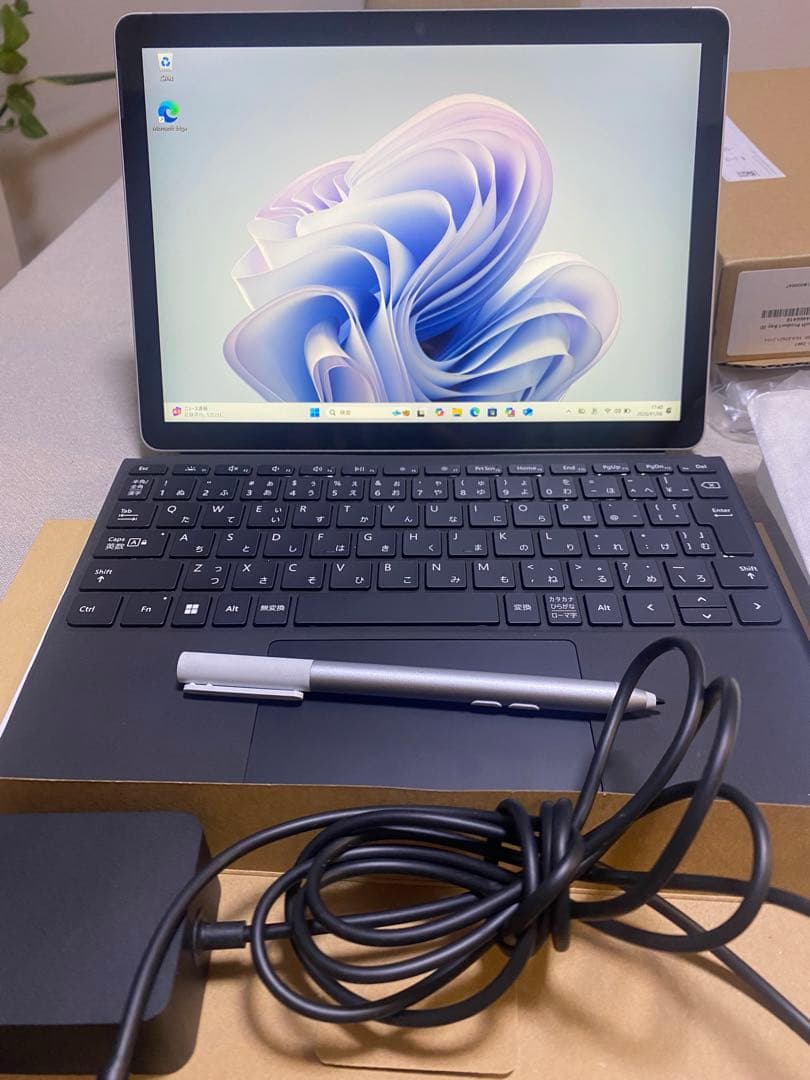 Windowsタブレット本体 Microsoft Surface go 4 64gb