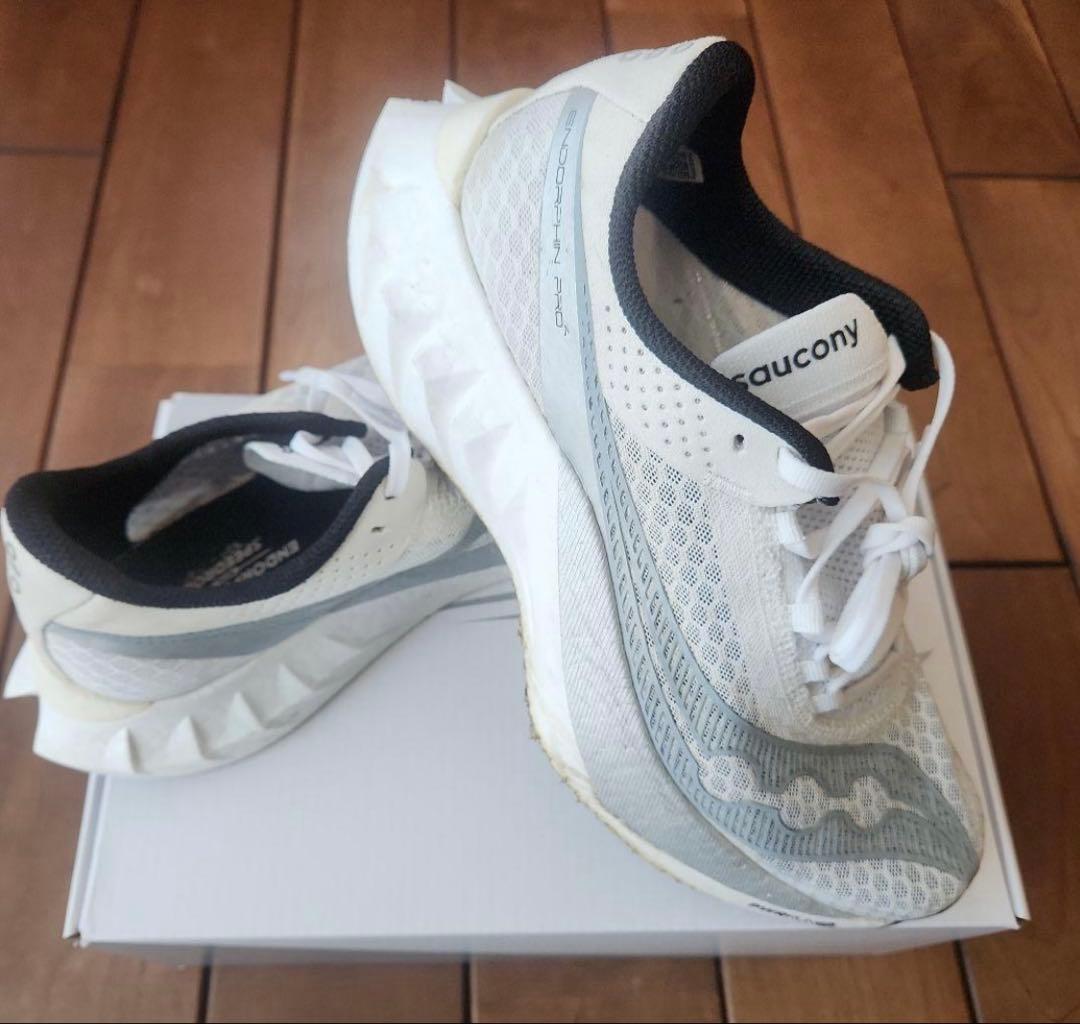 【最終値下げ】エンドルフィンプロ4 Saucony サッカニー 　26.5