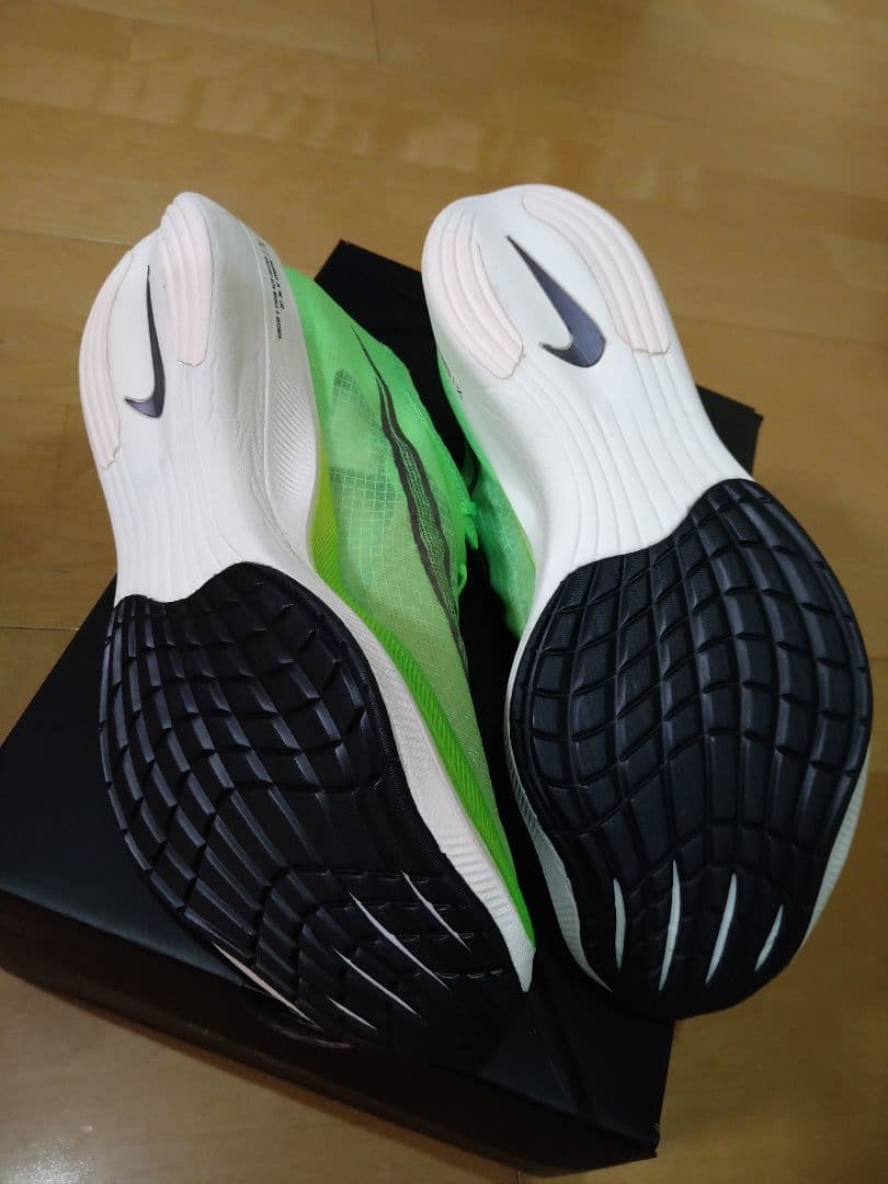 「新品」NIKEナイキズームXヴェイパーフライネクスト%初代28cm ラスト1点