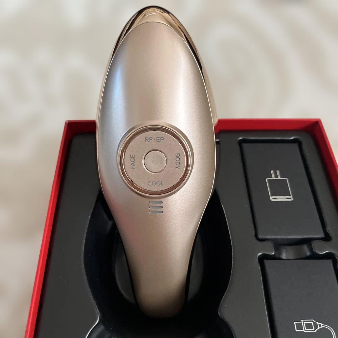 IKKOプロデュース MEラボンエクラ 美顔器