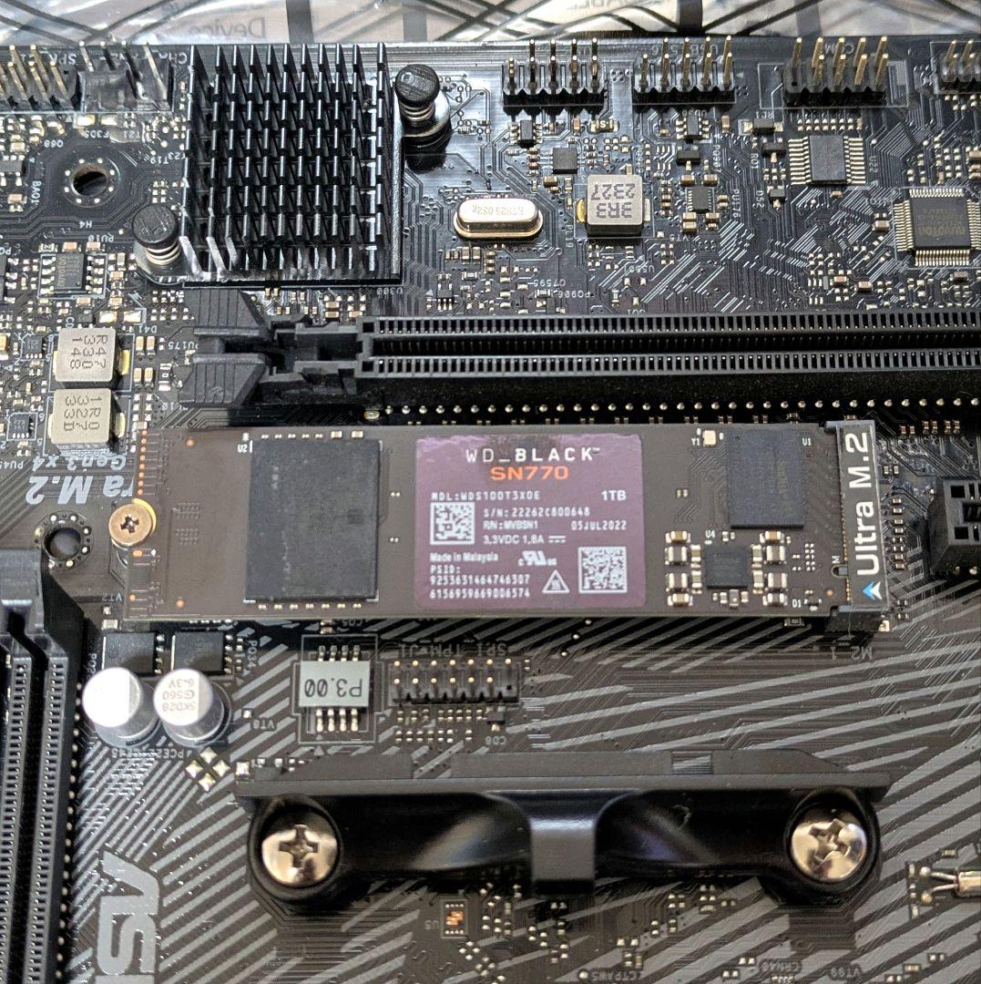 グラフィックボード・グラボ・ビデオカード Radeon RX7600 & A-520M-HDV & SSD 1TB