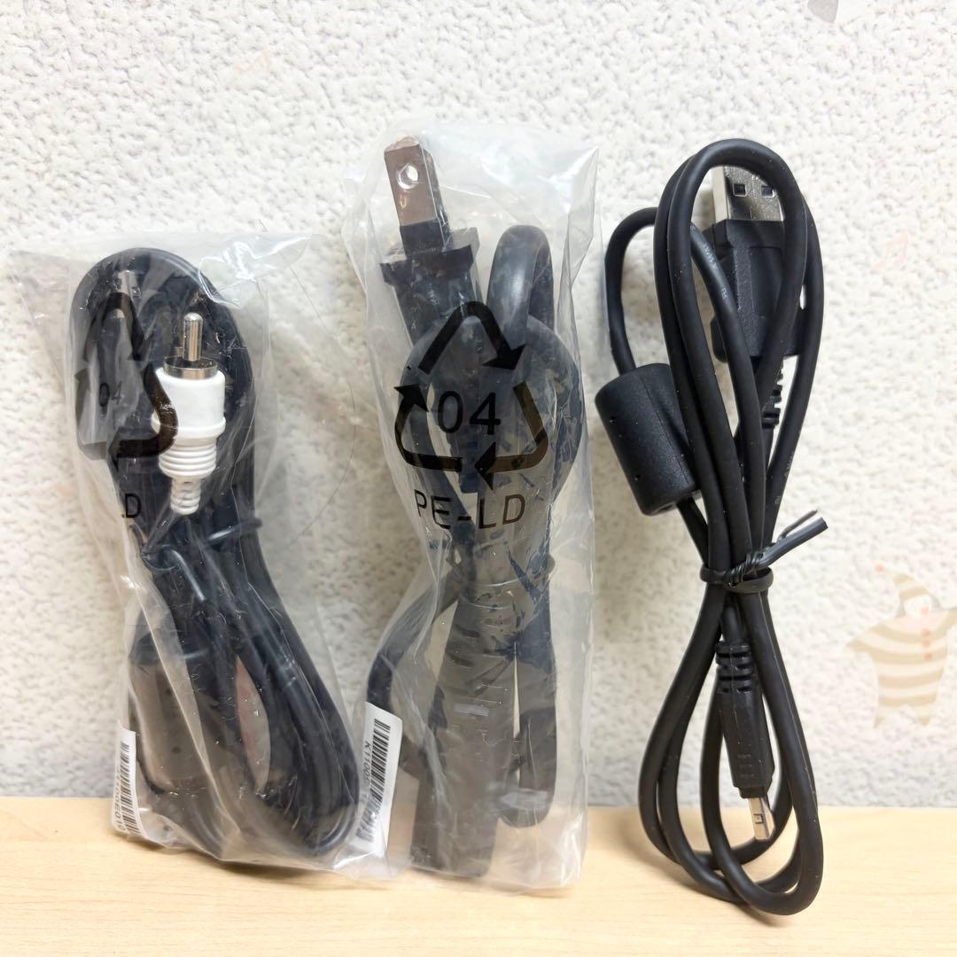 【極美品】CASIO カシオ EX-Z2300 コンデジ デジカメ ゴールド