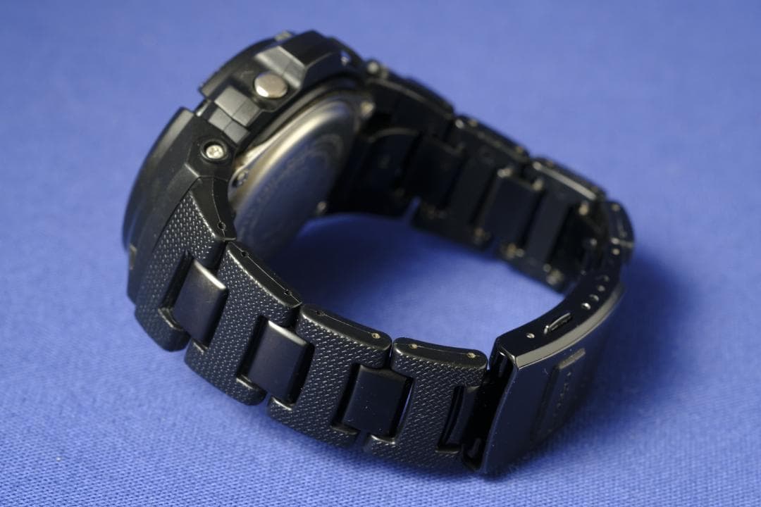 【良品】G-SHOCK AWG-M100SBC 電波ソーラー 黒系(206)