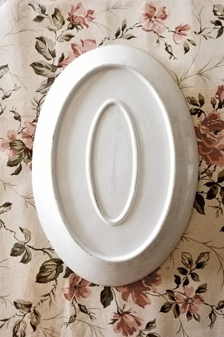 19世紀 フランス 36.5c 白の集約と重厚なオーバルプレートb アンティーク