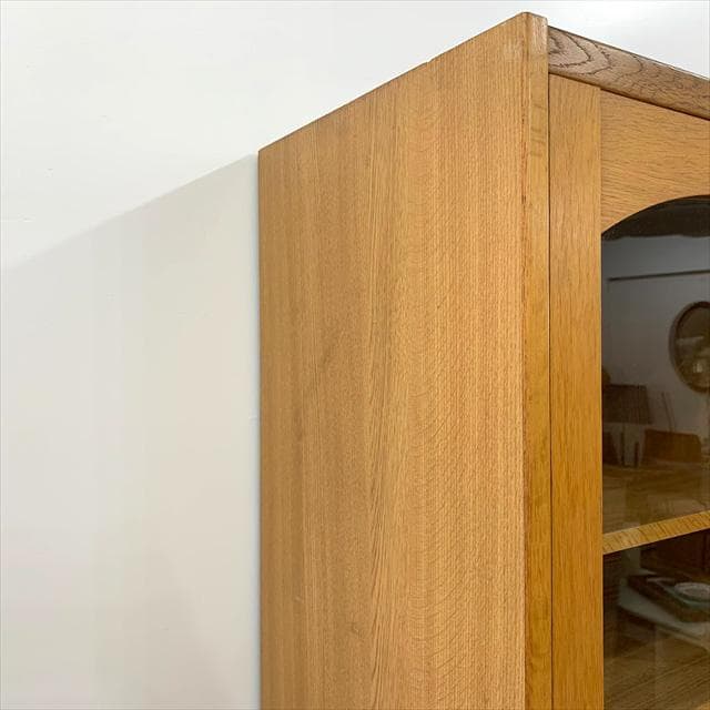 80'sヴィンテージオーク突板スリム食器棚（カップボード）