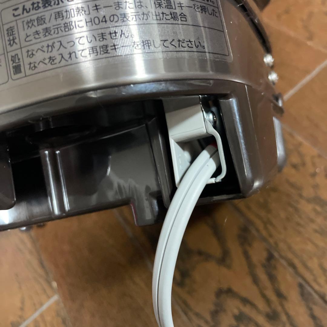 ZOJIRUSHI NP-GK05 炊飯器　『極炊き』