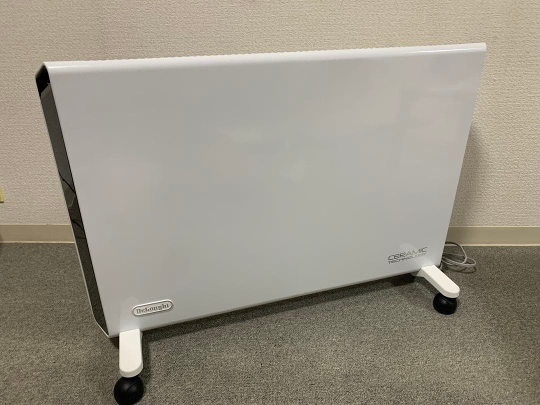 デロンギ　コンベクターヒーター　HXJ60L12-WH 2023年購入
