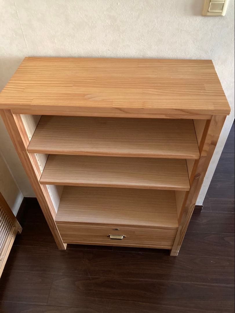 モモナチュラル、定番ブックシェルフ　（送料込み❣️）