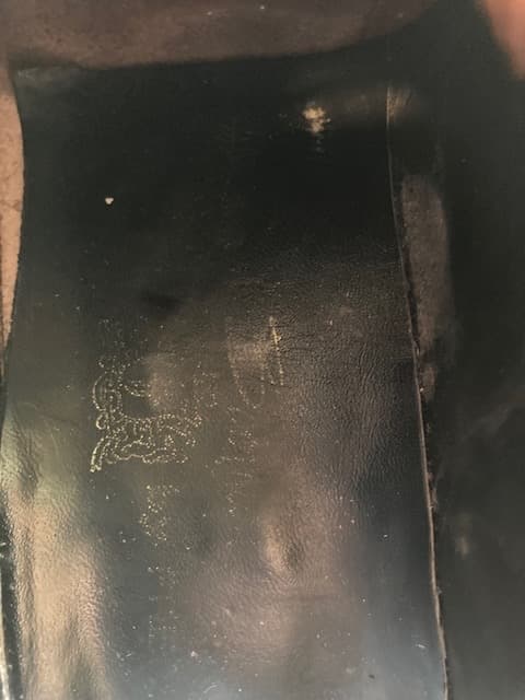 ★★ 　レザー ウィングチップ（コードバン）フローシャイム？★