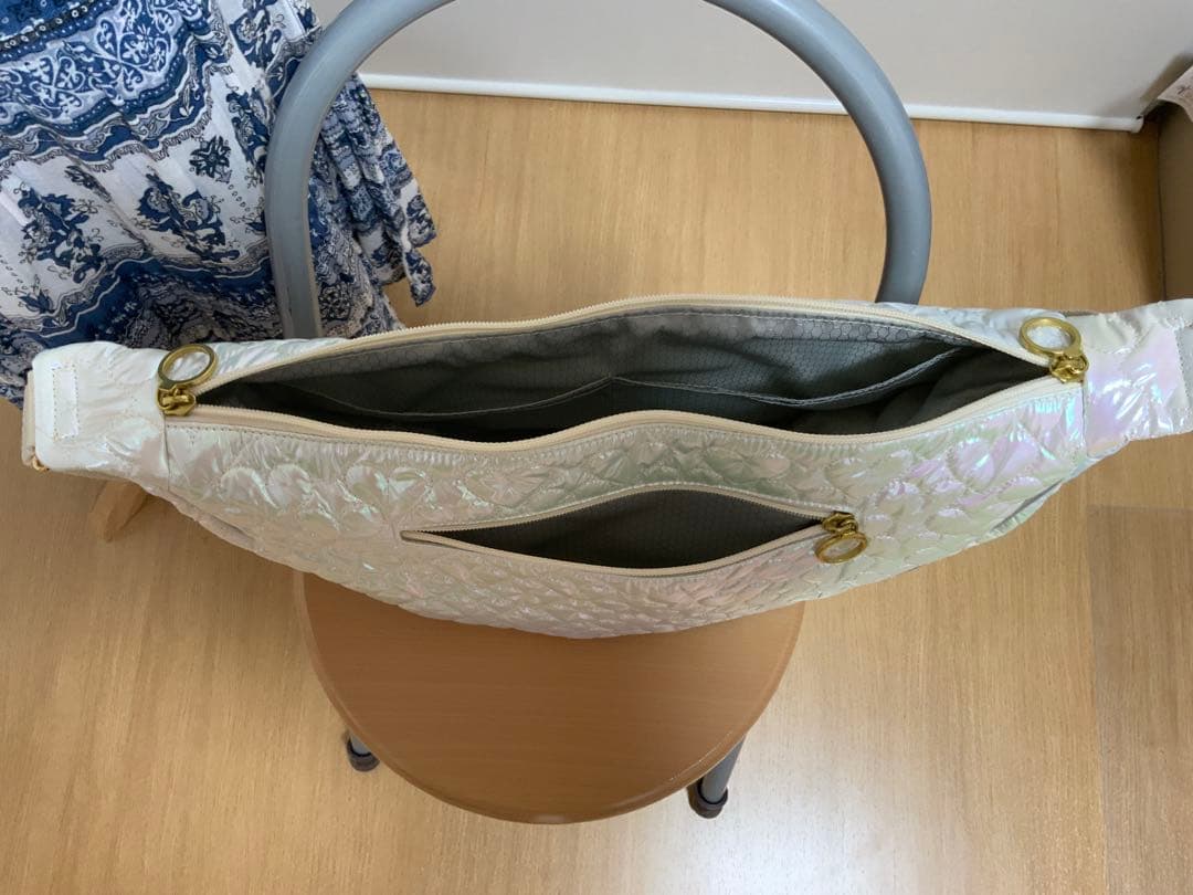 hinaページ　大きなラウンドショルダーバッグ3点