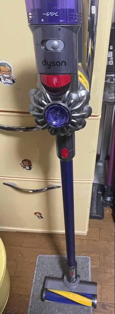 ダイソン V8 ハンディ掃除機