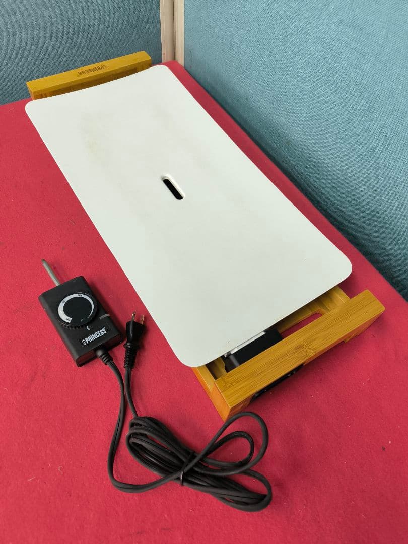 美品　プリンセス　テーブルグリルピュア　ホットプレート おしゃれ 洗いやすい