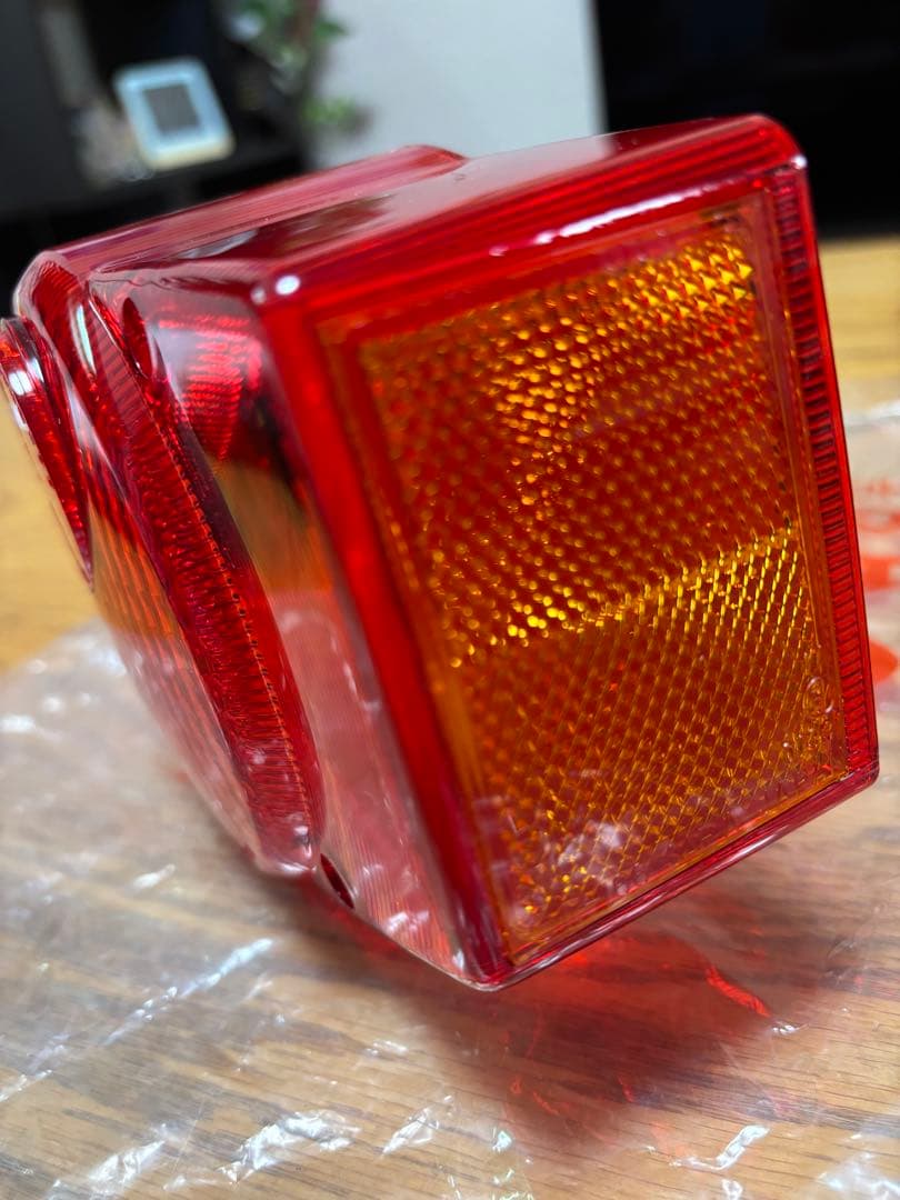 HONDA CB400F 純正テールランプ　未使用品割れカケ無し