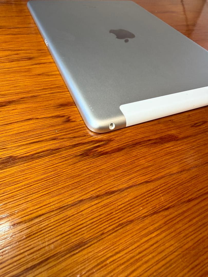 【充電容量100％】iPad 第9世代64GBWi-Fi+Cellular_A1