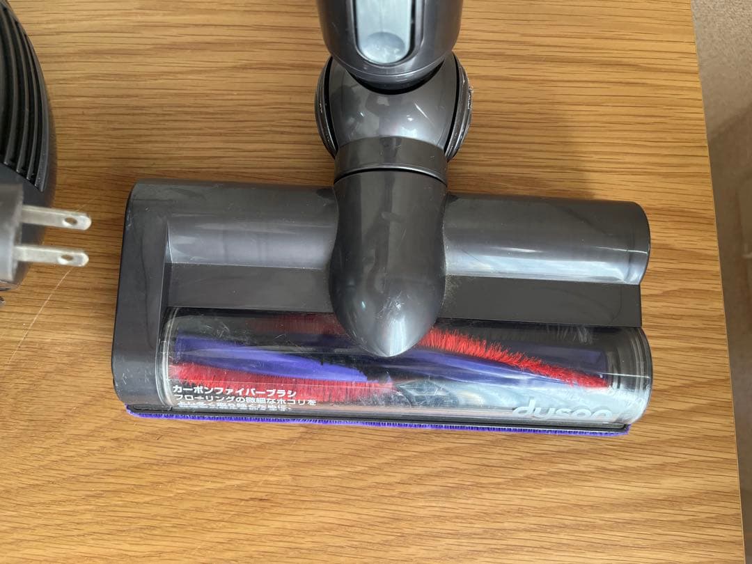 ダイソン 電気掃除機 DC63 【消毒/清掃/動作確認済】