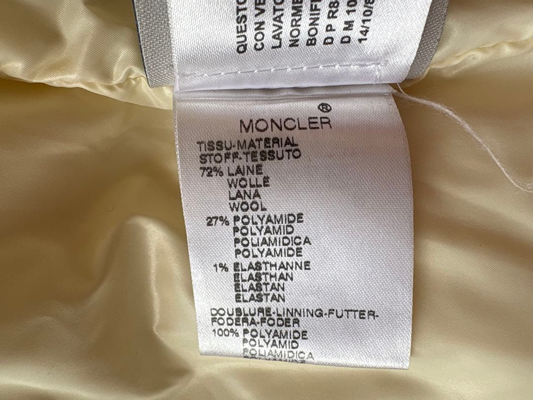 モンクレールグレー フード付きダウンジャケット