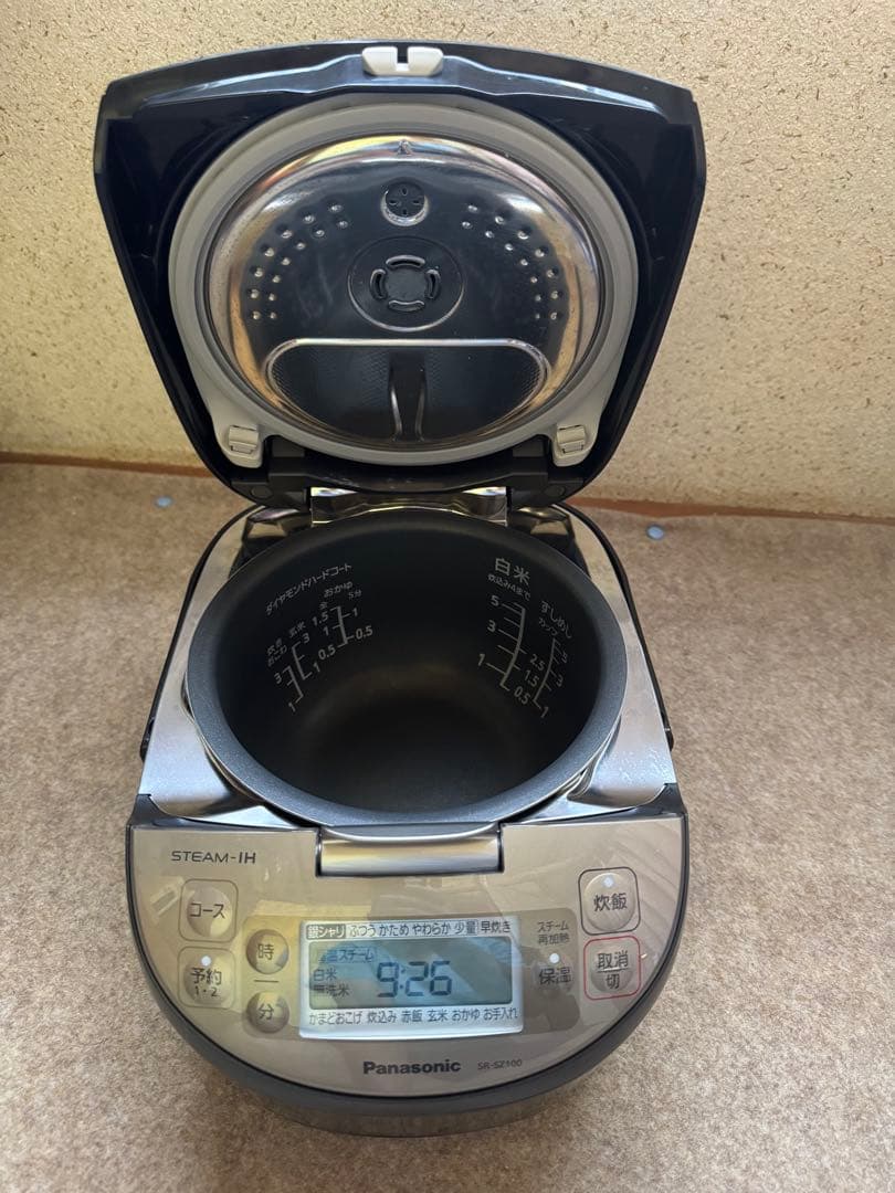 パナソニック 炊飯器 5.5合 スチームIH式 D竈釜 ブラックSR-SZ100