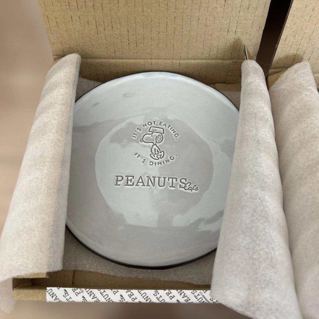 ピーナッツカフェ　プレート　お皿