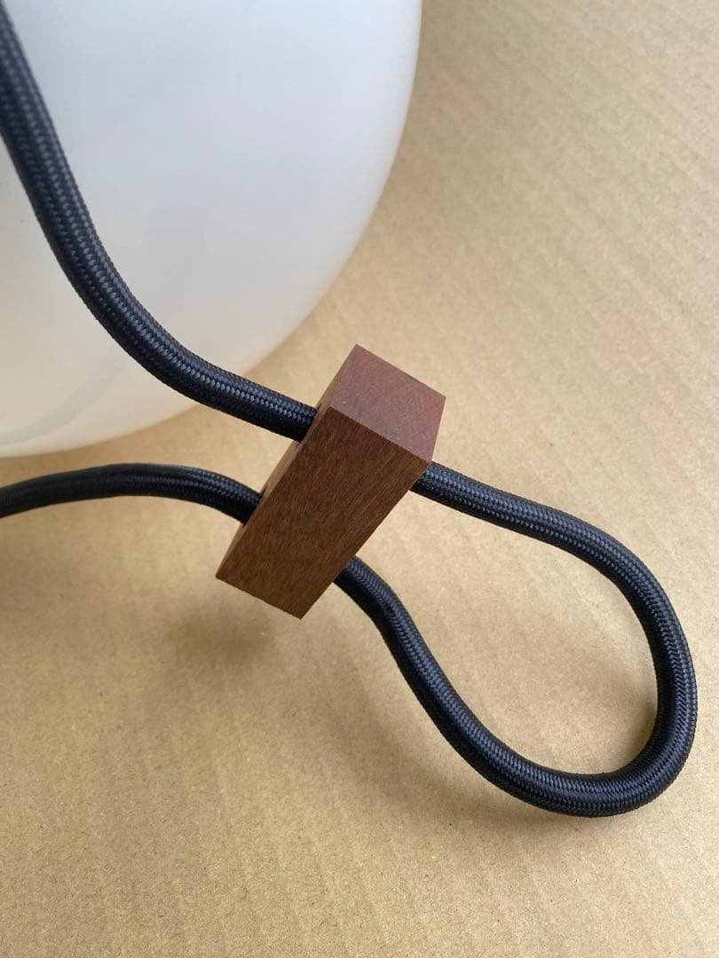 ペンダントライト　ホワイト系　フラワーペンダント　レトロ　天井照明　リペア済み