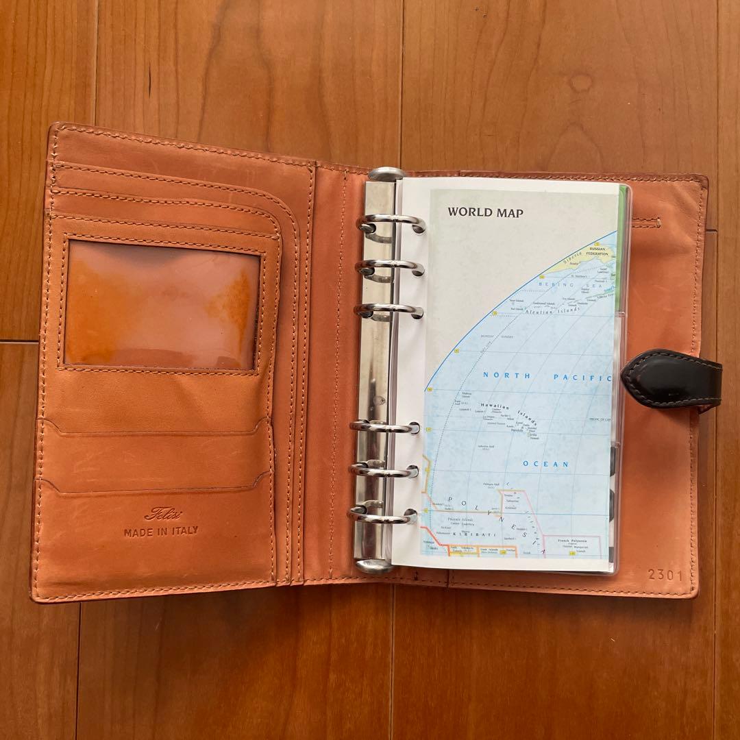 美品 Felisi フェリージ スケジュール帳レザーカバー