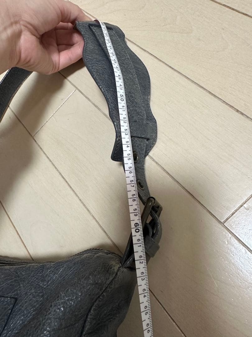 バレンシアガ バッグ　ショルダーバッグ