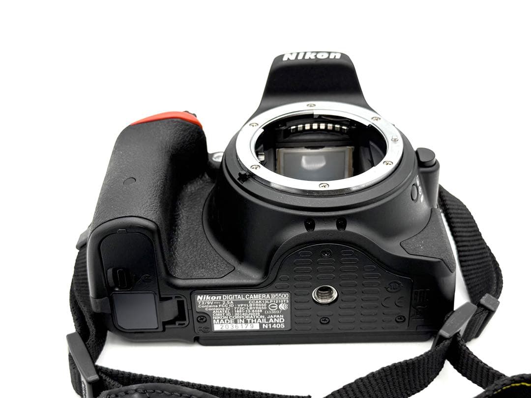 【完動品】Nikon D5500 18-140mm VRレンズキット 動作確認済