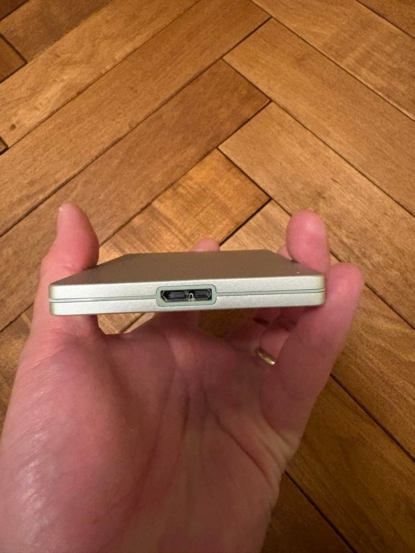 ポータブル外付けHDD シルバー USB 3.0