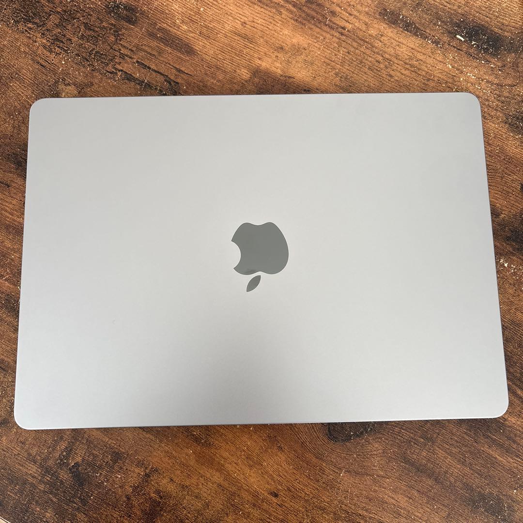 MacBook Air M2 メモリ16GB ストレージ512GB グレー
