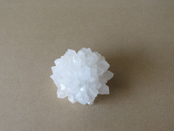 コブ形状 水晶