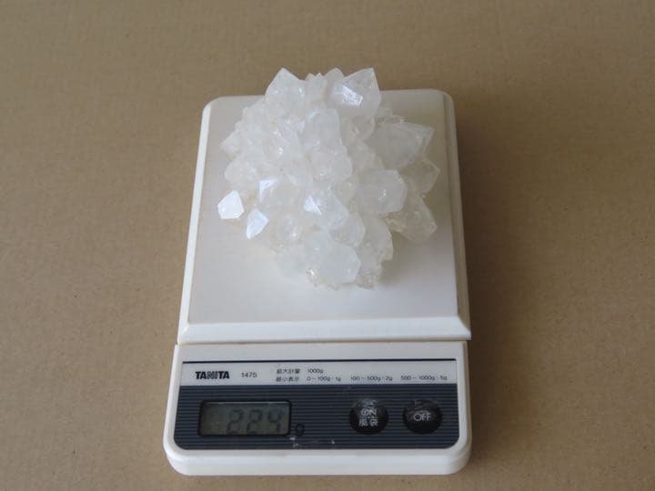コブ形状 水晶