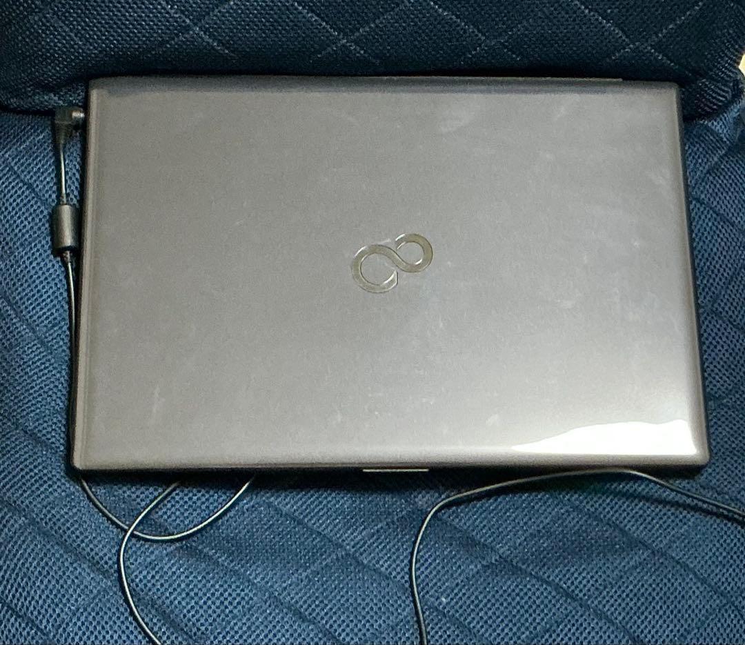 LIFEBOOK WAB/F FMVWFAB14 21年12月製　中古　送料込