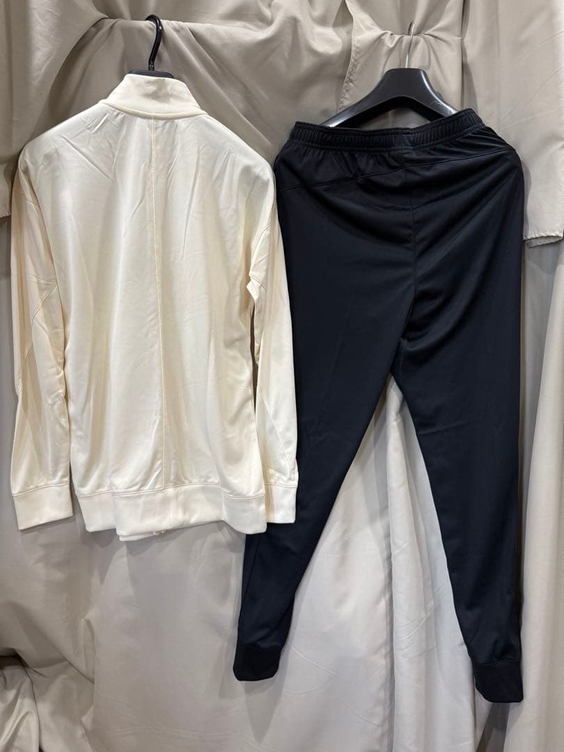 【新品】 リバプールFC トラックスーツ オフホワイト24/25 S