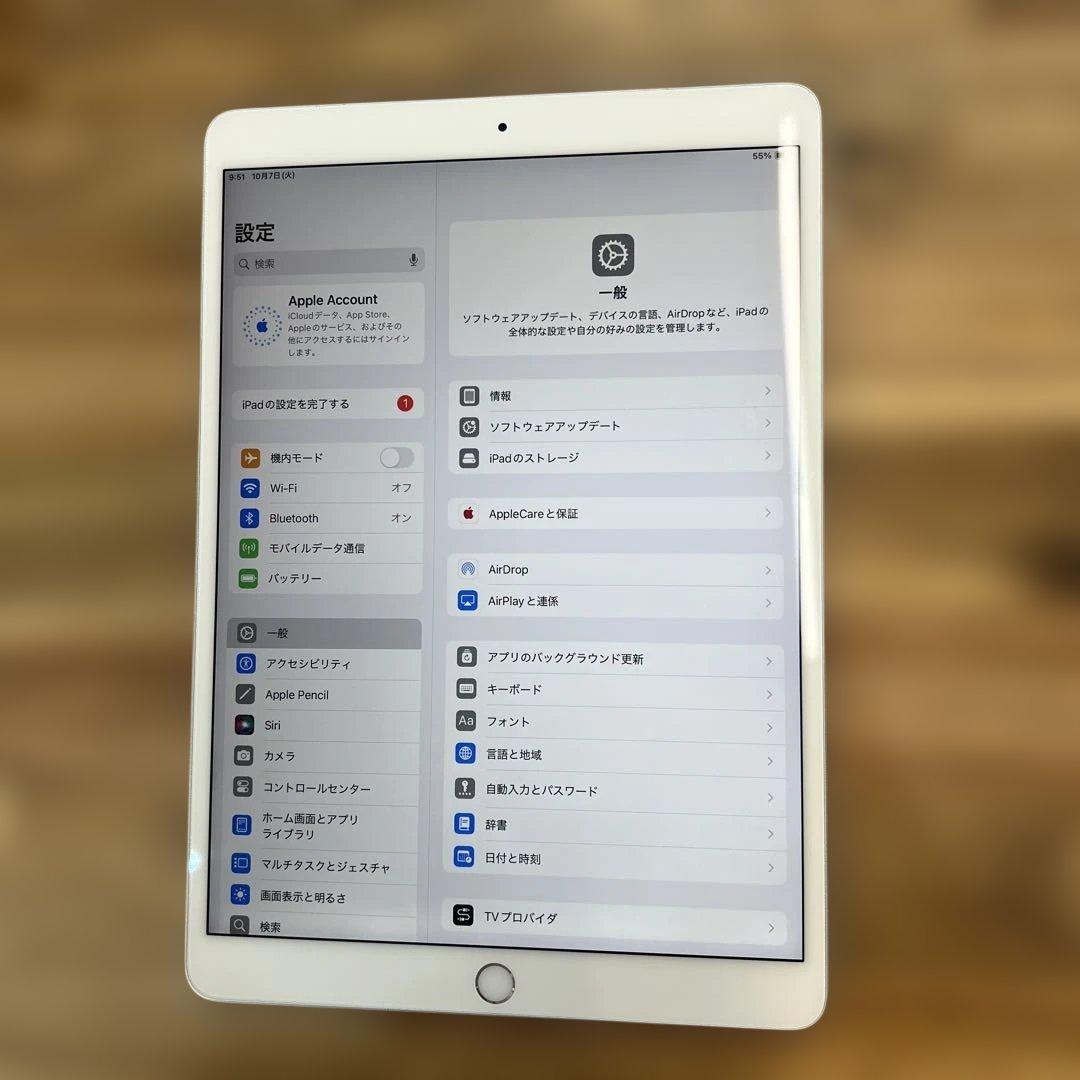 K1380 SIMフリー　iPad Air3 64GB