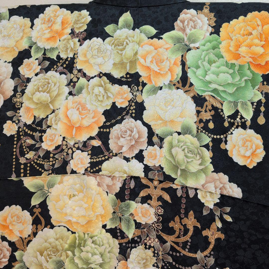 【現代柄】振袖 黒地 豪華な薔薇の花柄 Ｌ〜LＬサイズ１７０センチ