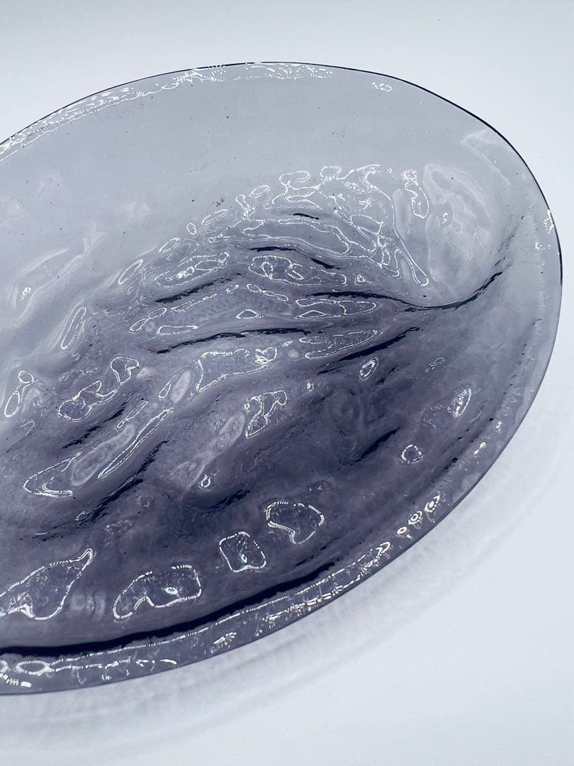 江戸ガラス　型吹きガラスあわび型皿　紫　ギヤマン　びいどろ　アンティーク和ガラス