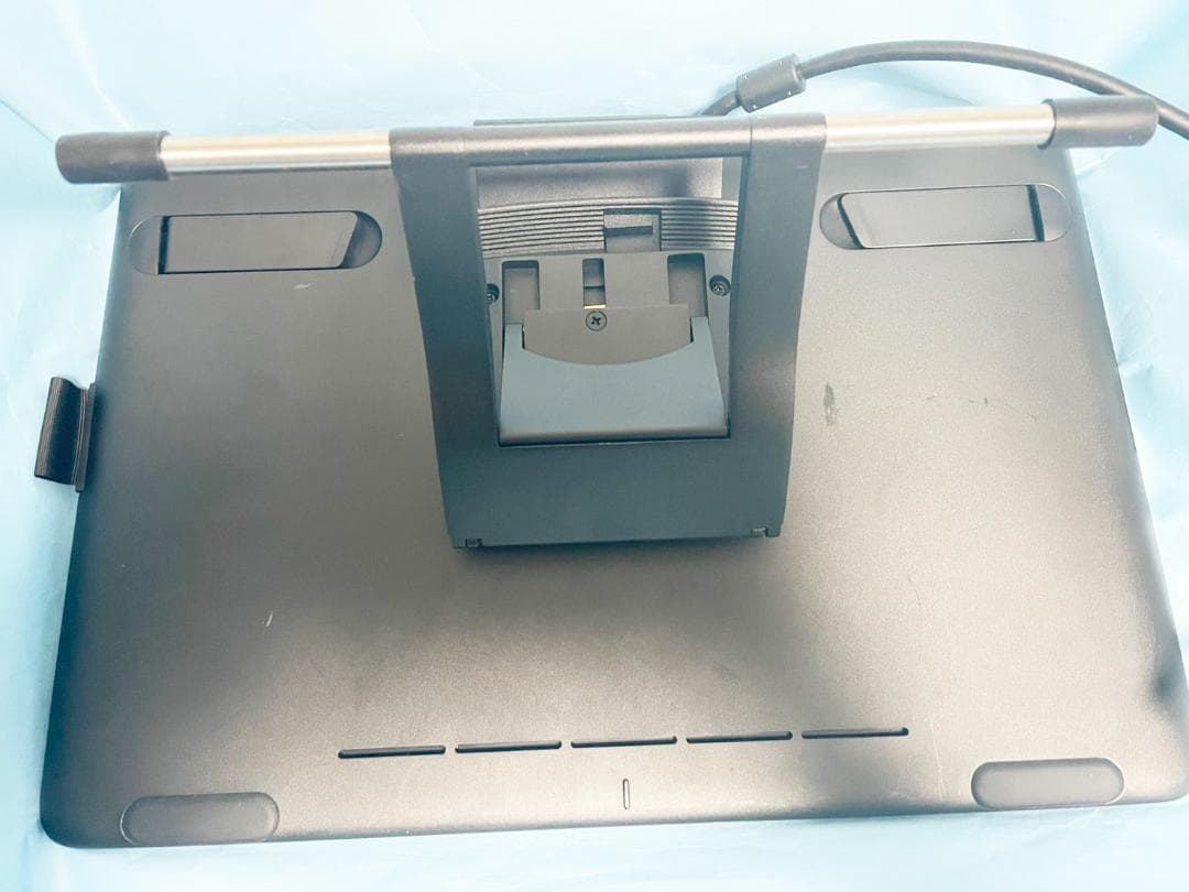 Wacom Cintiq 16 TDTK168K4C　液晶ペンタブ+ペン立て+芯