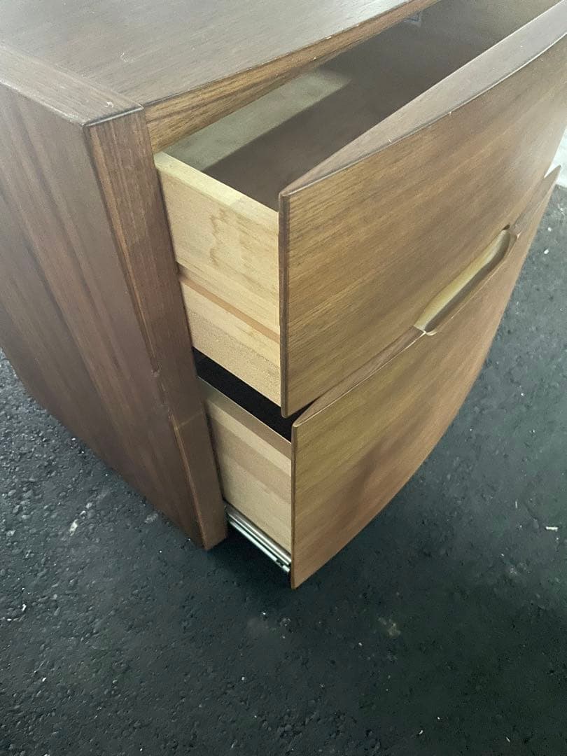 シモンズ　ナイトテーブル　サイドテーブル