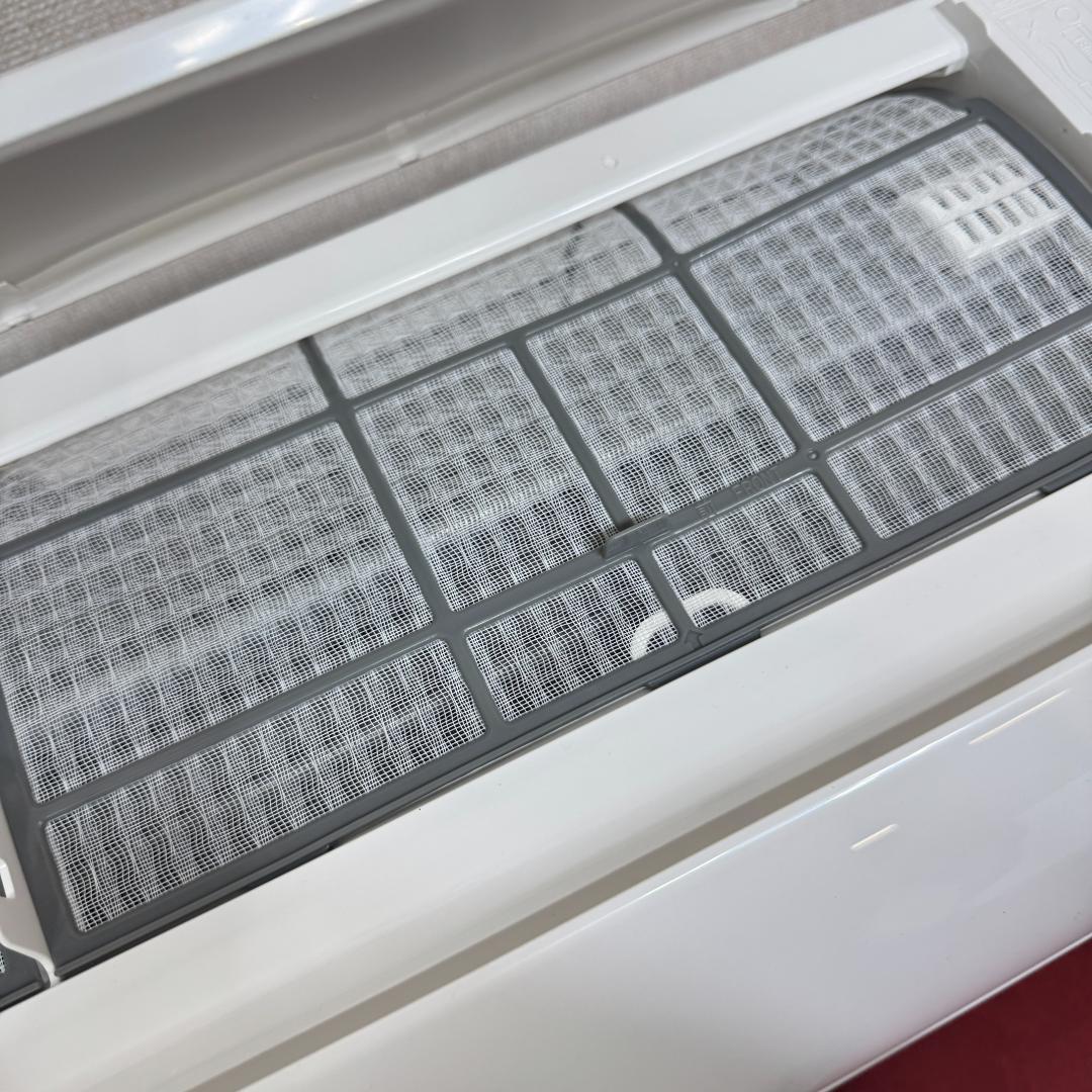 東京23区配送無料　美品日立2.2kw　2022年製　6畳用　洗浄/除菌済み