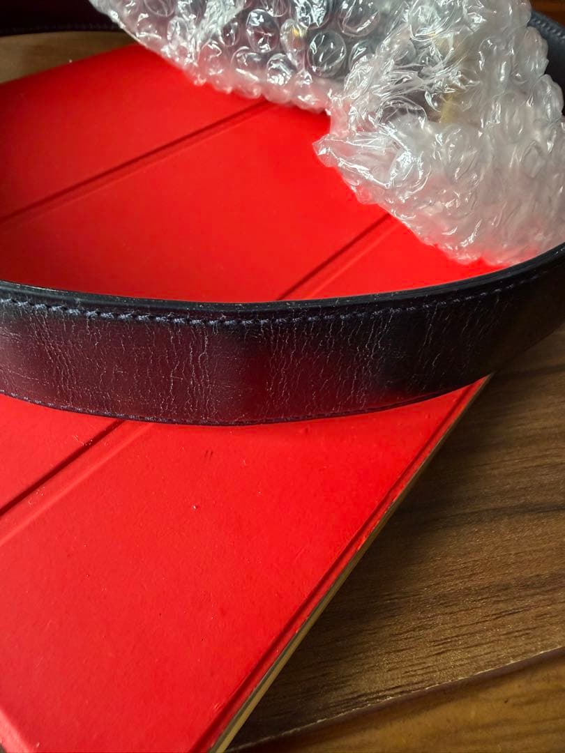 GUCCI グッチ ブラックレザーベルト 70/28