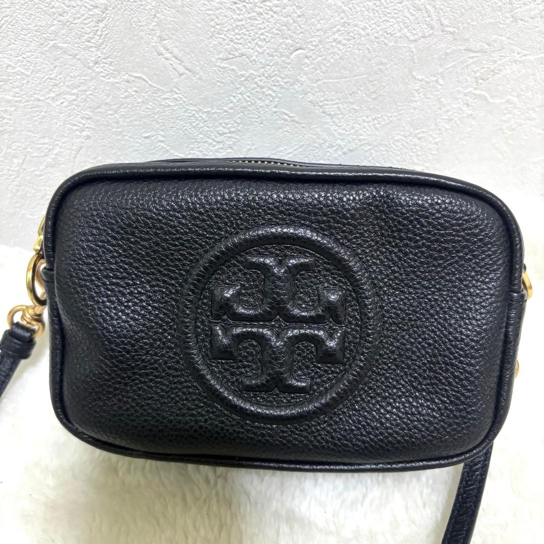 【未使用級】Tory Burch ブラック レザーショルダーバッグ カメラ 2層