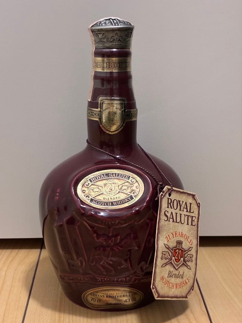 みかみ　　ロイヤルサルート 21年 赤陶器 箱・袋付き ２本