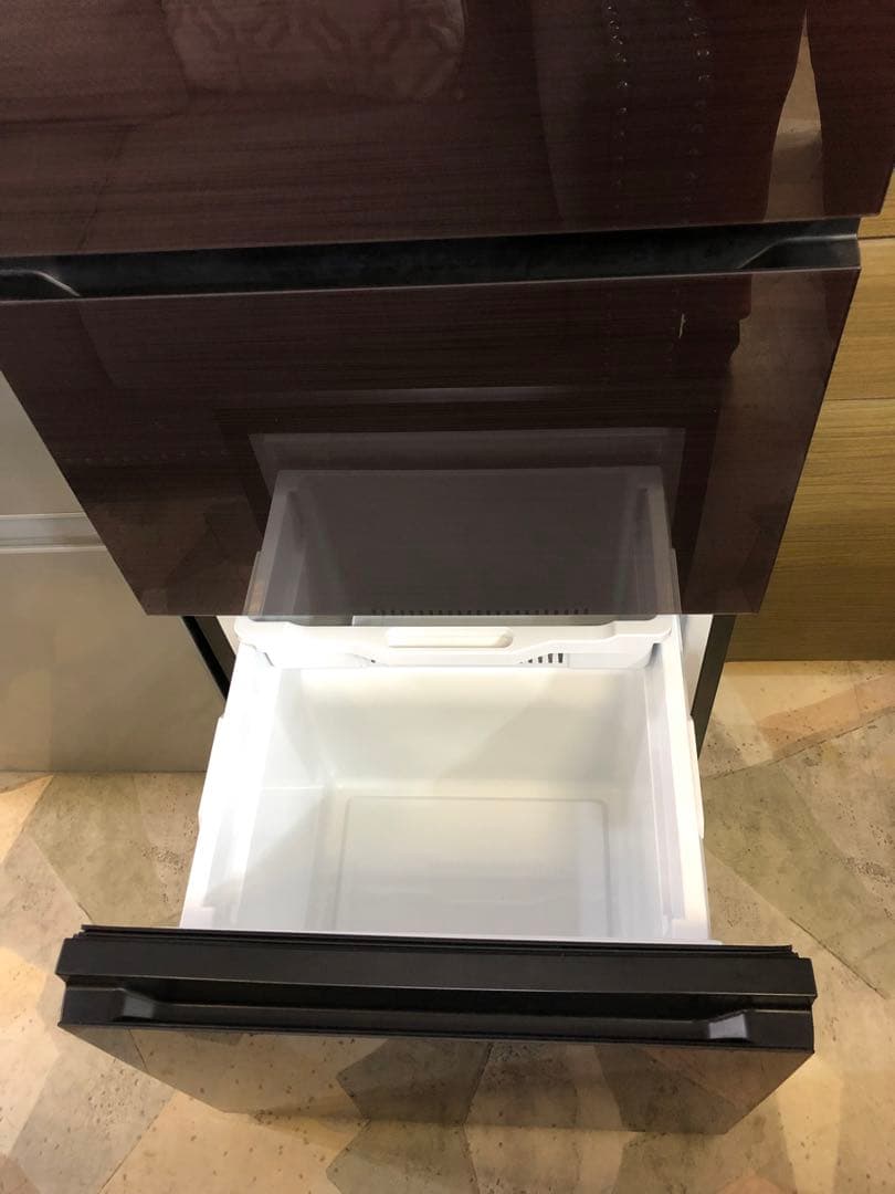 Hisense ハイセンス 冷蔵庫 HR-G2801BR 2019年製 282L