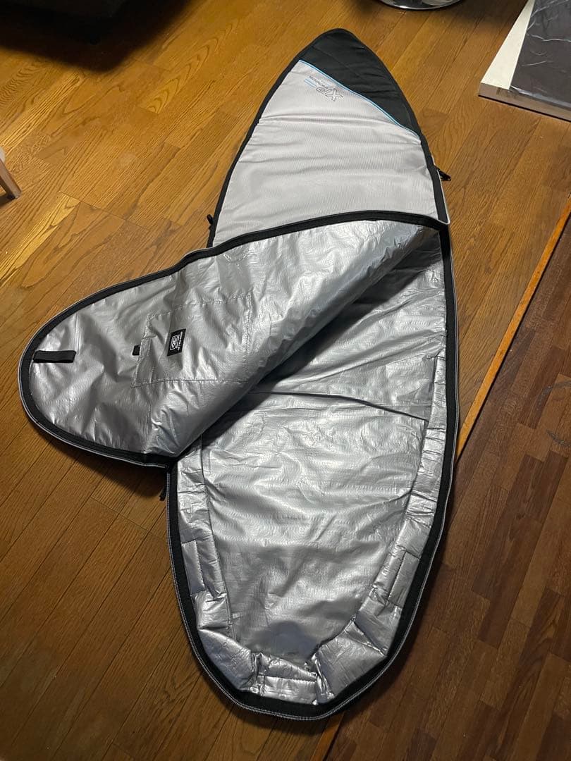 『新品』OCEAN & EARTH サーフボードケース /シルバー5'8