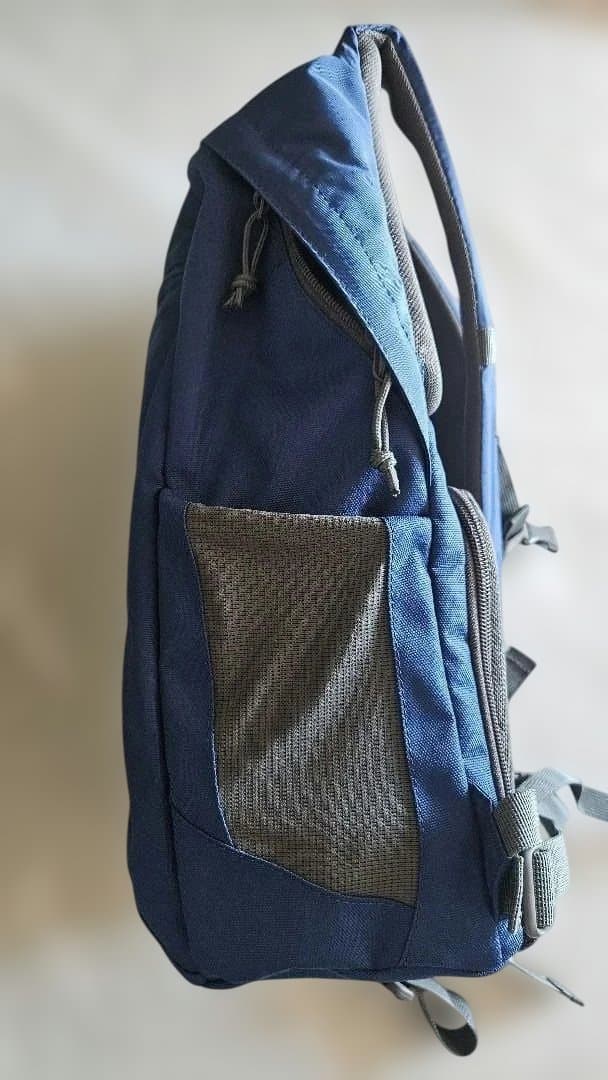 Lowepro カメラリュック フォトハッチバックBP 150AWⅡ　ネイビー