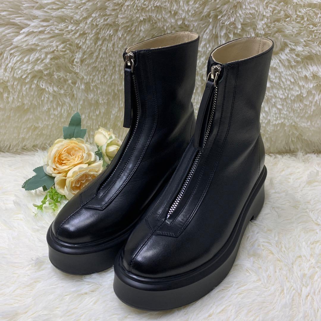 onTHE ROW Zipped Boot 1 ジップブーツ