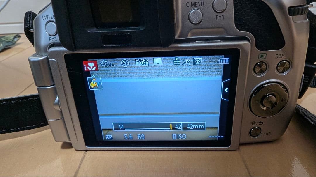 N*a様 Panasonic DMC-G5ミラーレスカメラ　シルバー