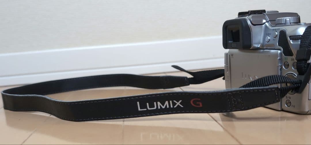 N*a様 Panasonic DMC-G5ミラーレスカメラ　シルバー