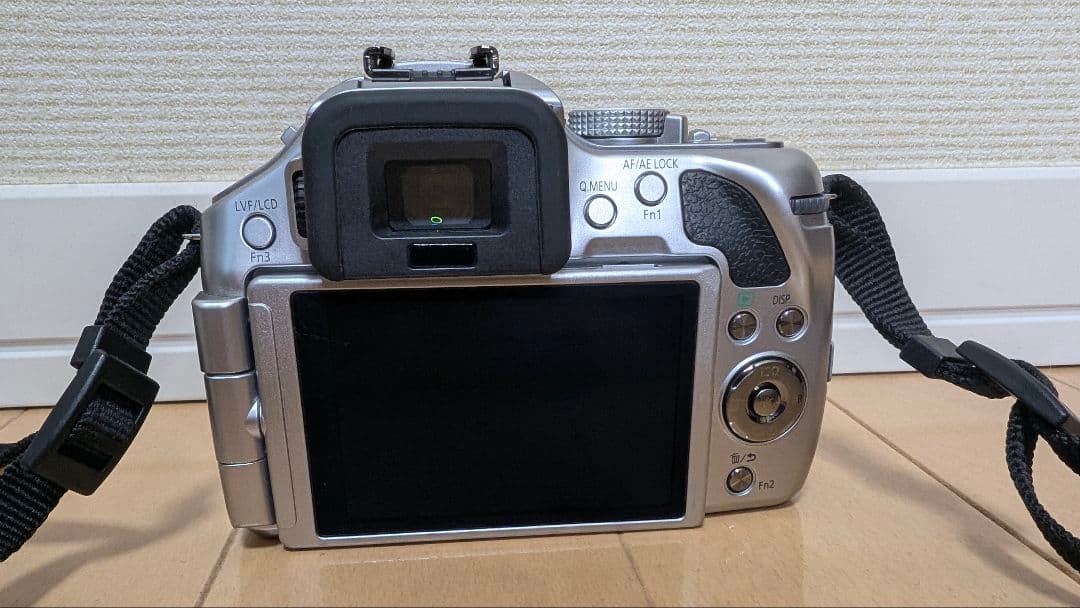 N*a様 Panasonic DMC-G5ミラーレスカメラ　シルバー